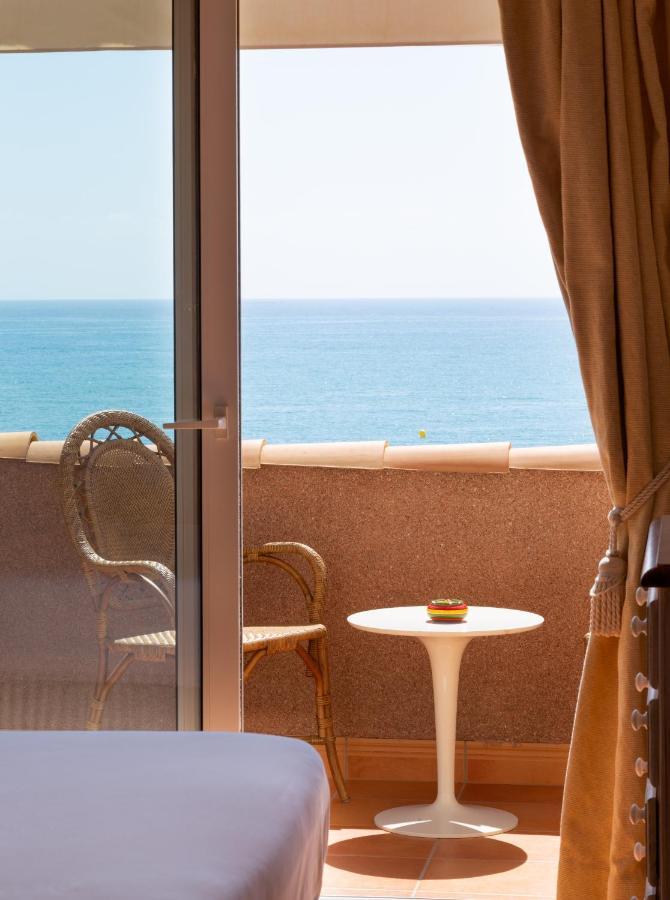 Appartamento Ático duplex de lujo frente al mar. 1a linea playa El Campello Esterno foto