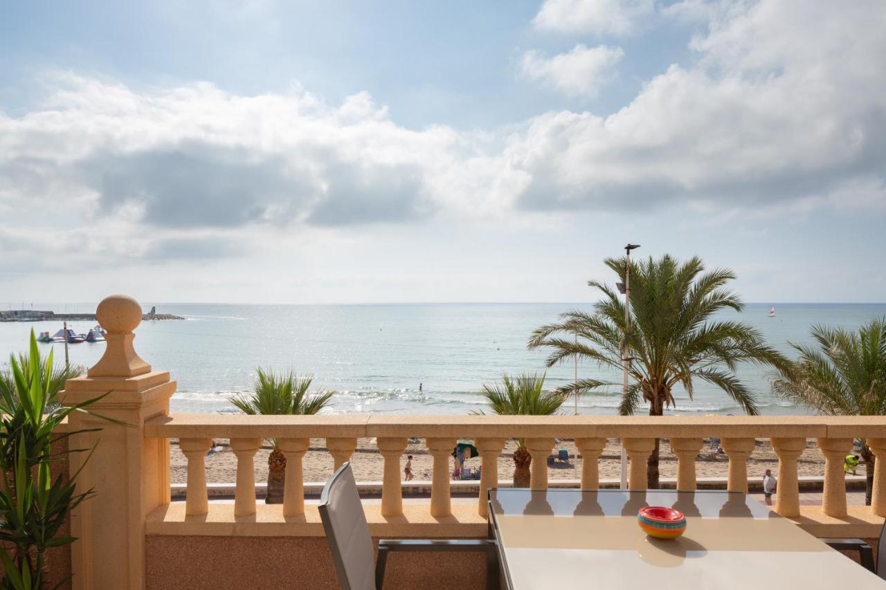 Appartamento Ático duplex de lujo frente al mar. 1a linea playa El Campello Esterno foto