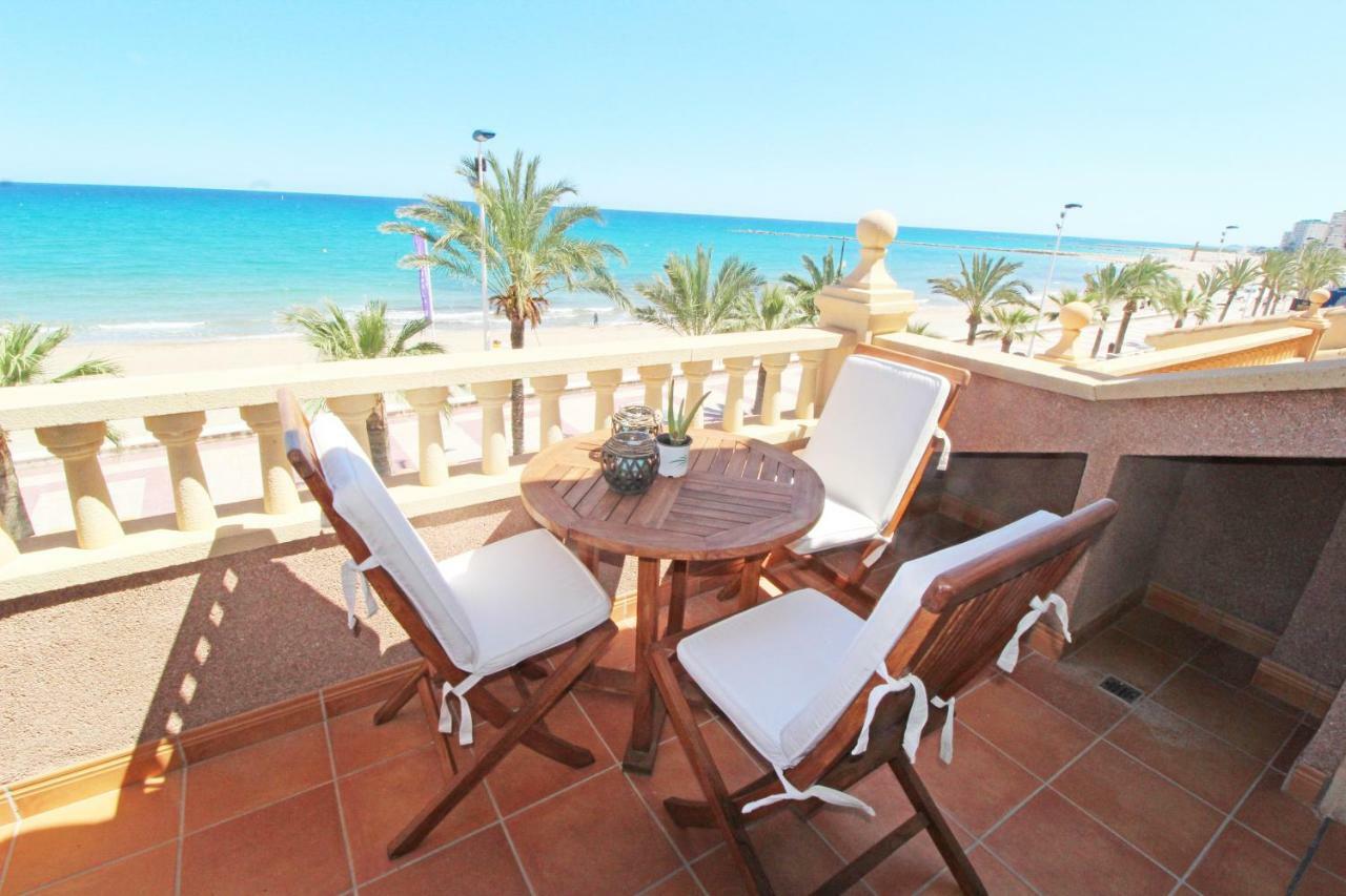Appartamento Ático duplex de lujo frente al mar. 1a linea playa El Campello Esterno foto
