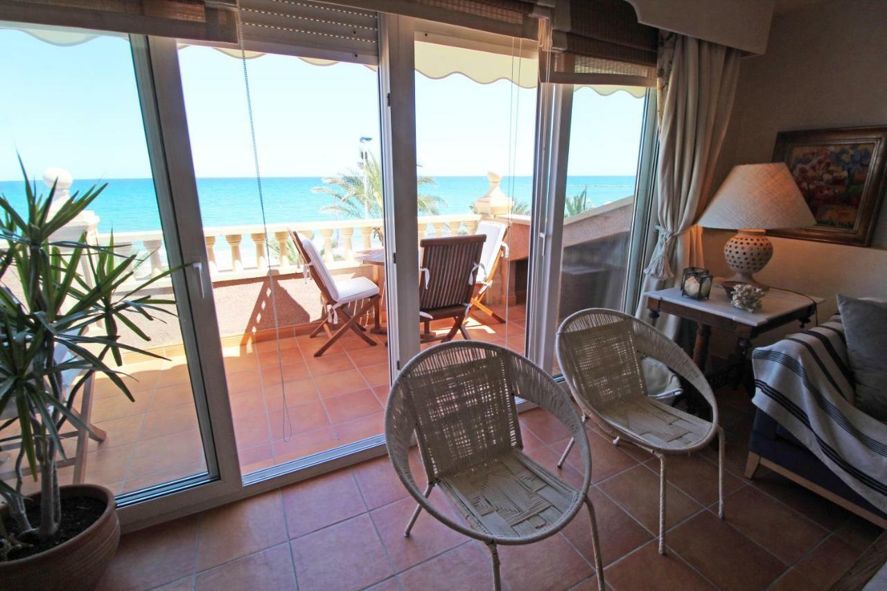 Appartamento Ático duplex de lujo frente al mar. 1a linea playa El Campello Esterno foto