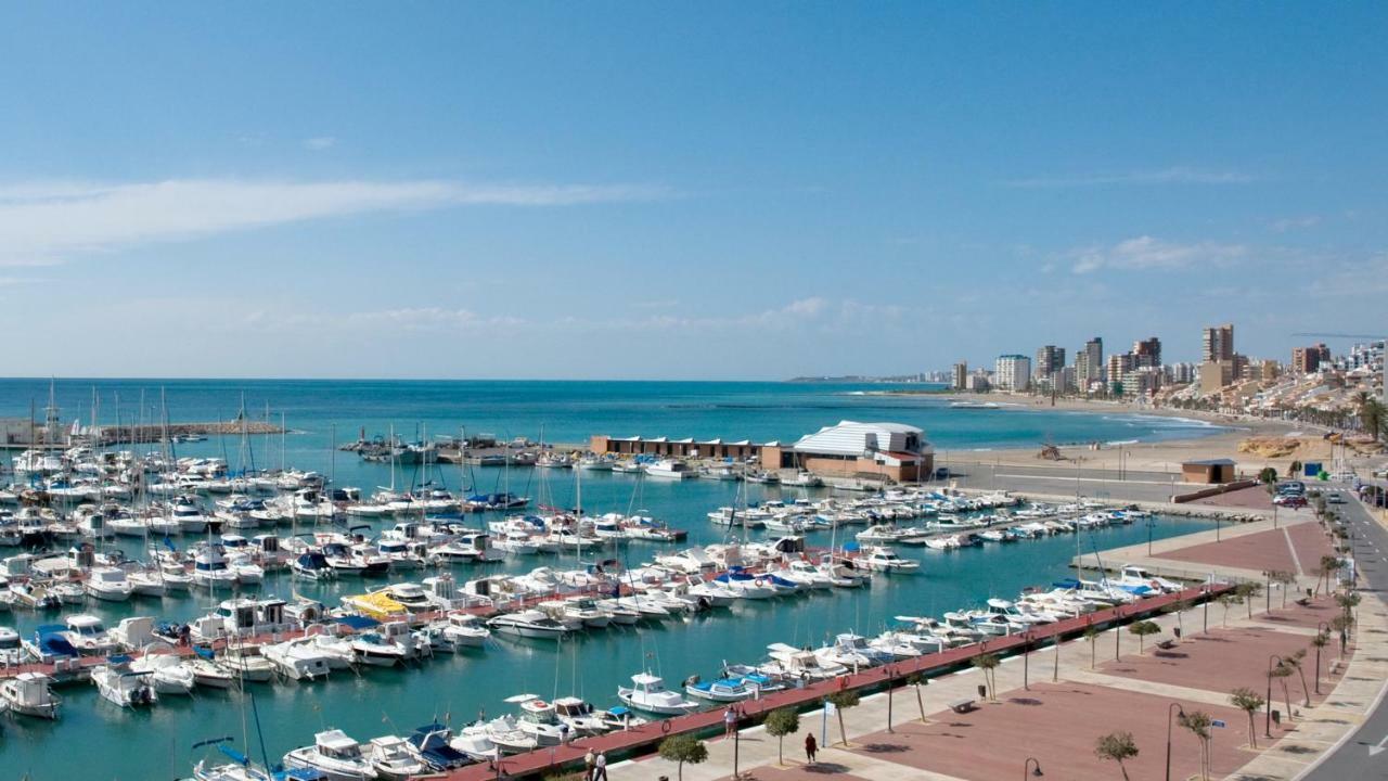 Appartamento Ático duplex de lujo frente al mar. 1a linea playa El Campello Esterno foto